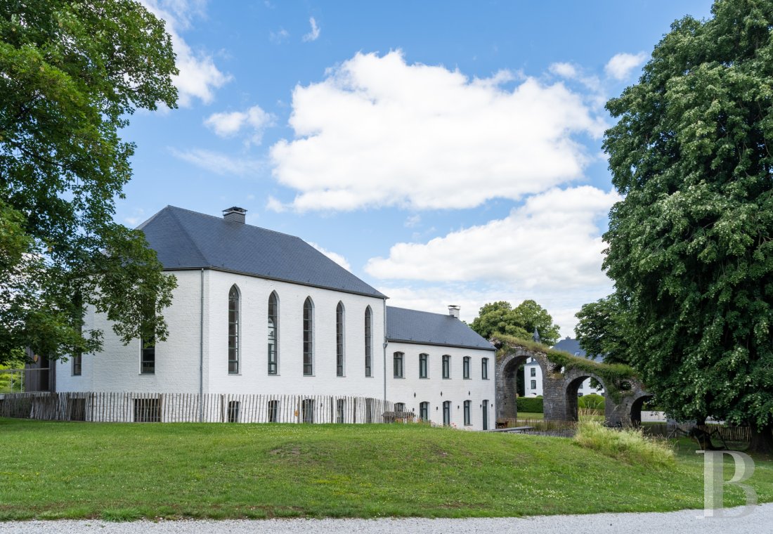 A vast estate in the province of Namur, Belgium, with an ecological focus - photo  n°5