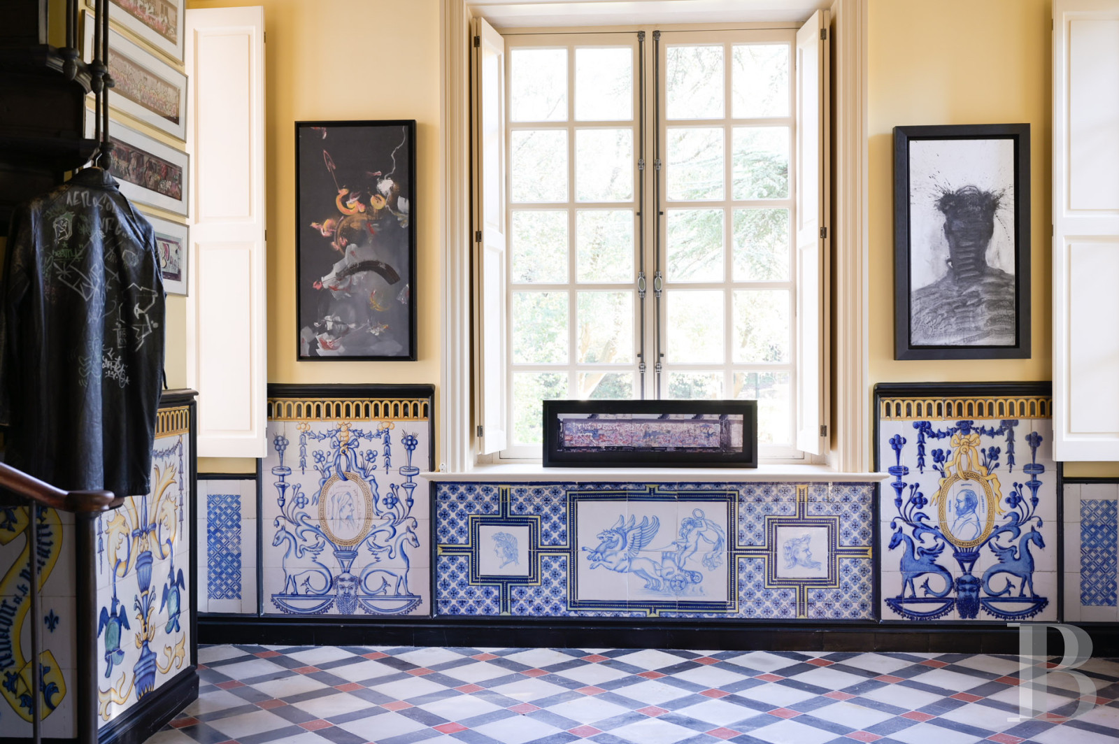 À Marseille, en lisière de la ville et tournée vers les calanques, une demeure patricienne dans son parc de sept hectares - photo  n°12