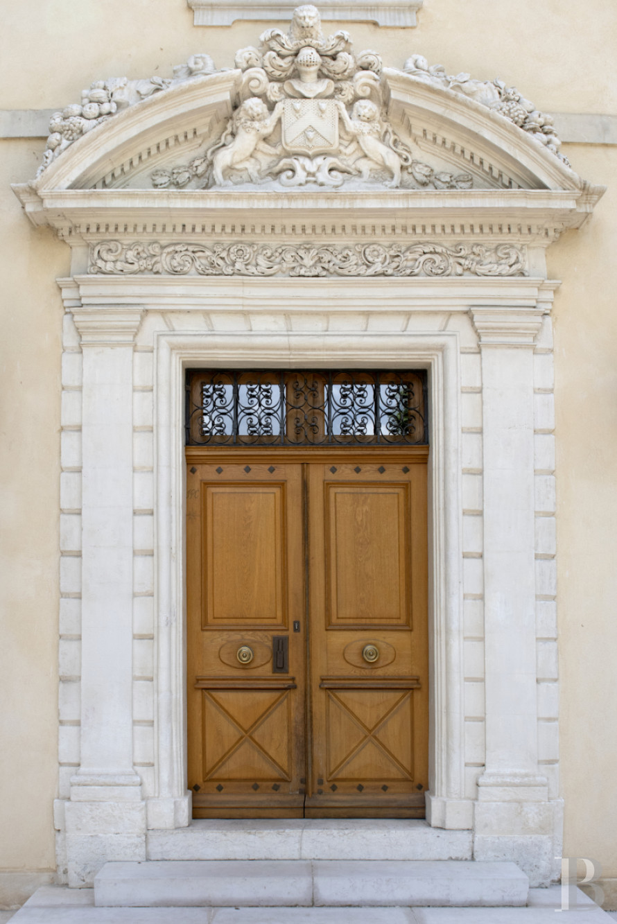 À Marseille, en lisière de la ville et tournée vers les calanques, une demeure patricienne dans son parc de sept hectares - photo  n°28