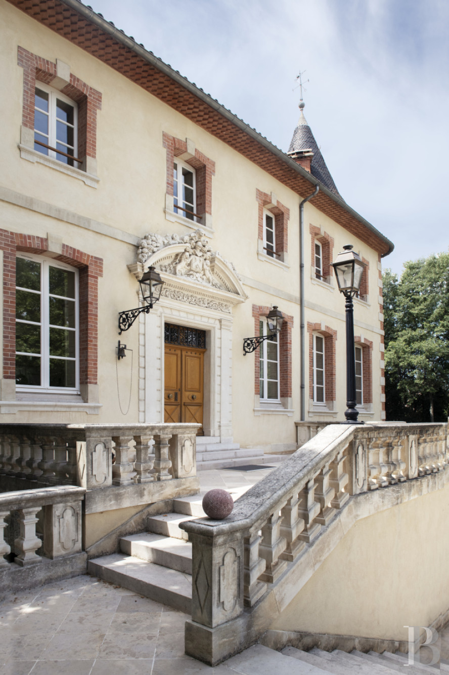 À Marseille, en lisière de la ville et tournée vers les calanques, une demeure patricienne dans son parc de sept hectares - photo  n°10