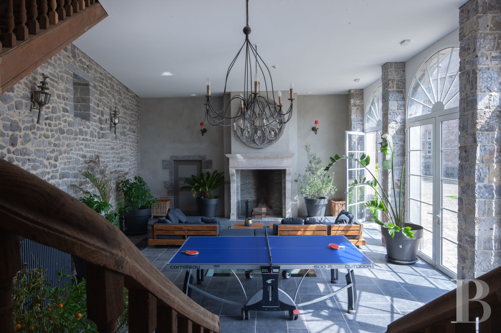 A chateau-fortress with a one hundred hectare estate in the county of Namur, to the south of Brussels in Belgium - photo  n°39