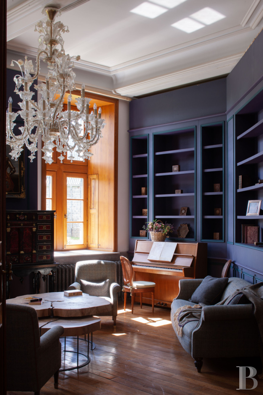 A chateau-fortress with a one hundred hectare estate in the county of Namur, to the south of Brussels in Belgium - photo  n°12