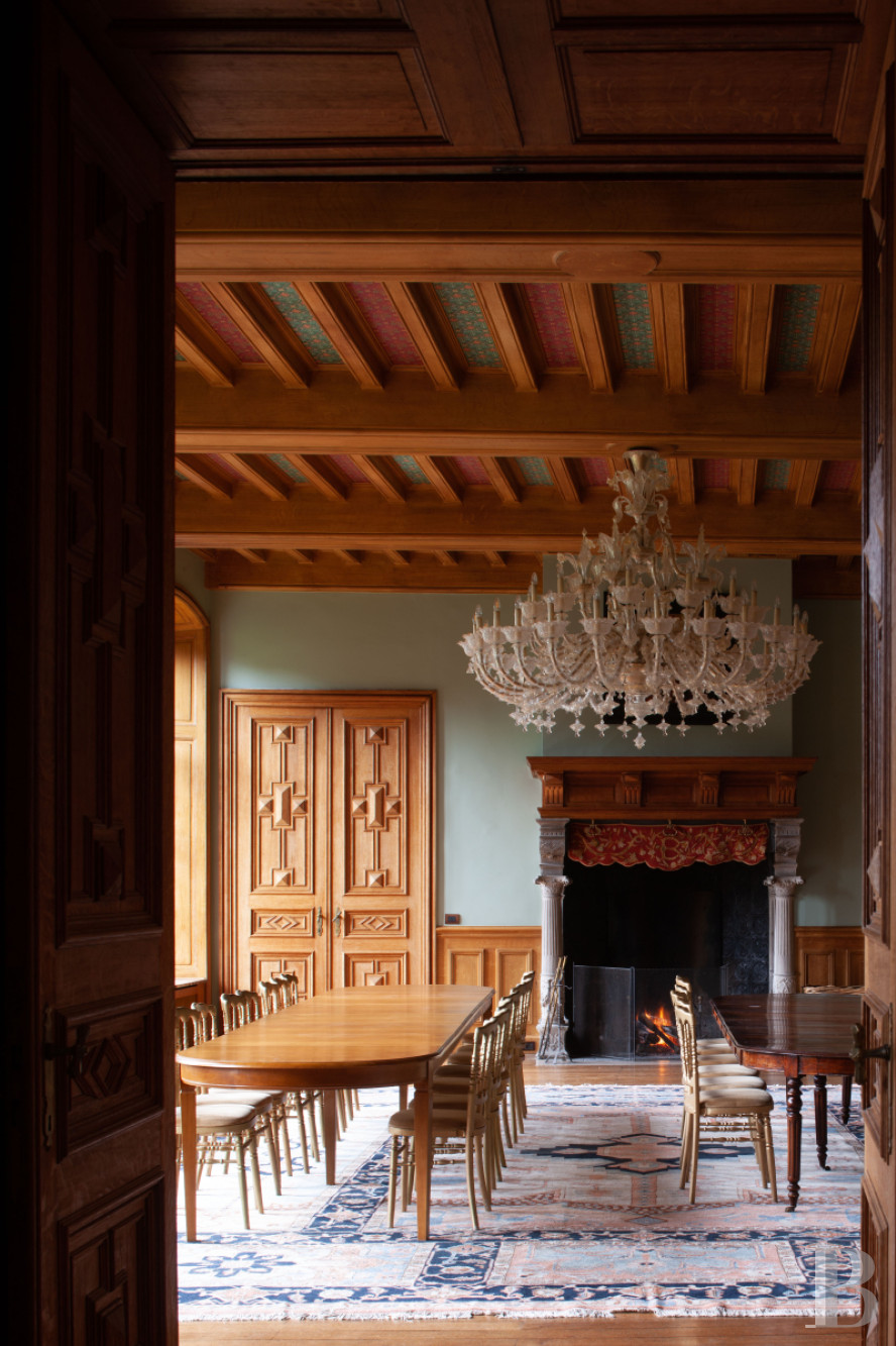 A chateau-fortress with a one hundred hectare estate in the county of Namur, to the south of Brussels in Belgium - photo  n°7