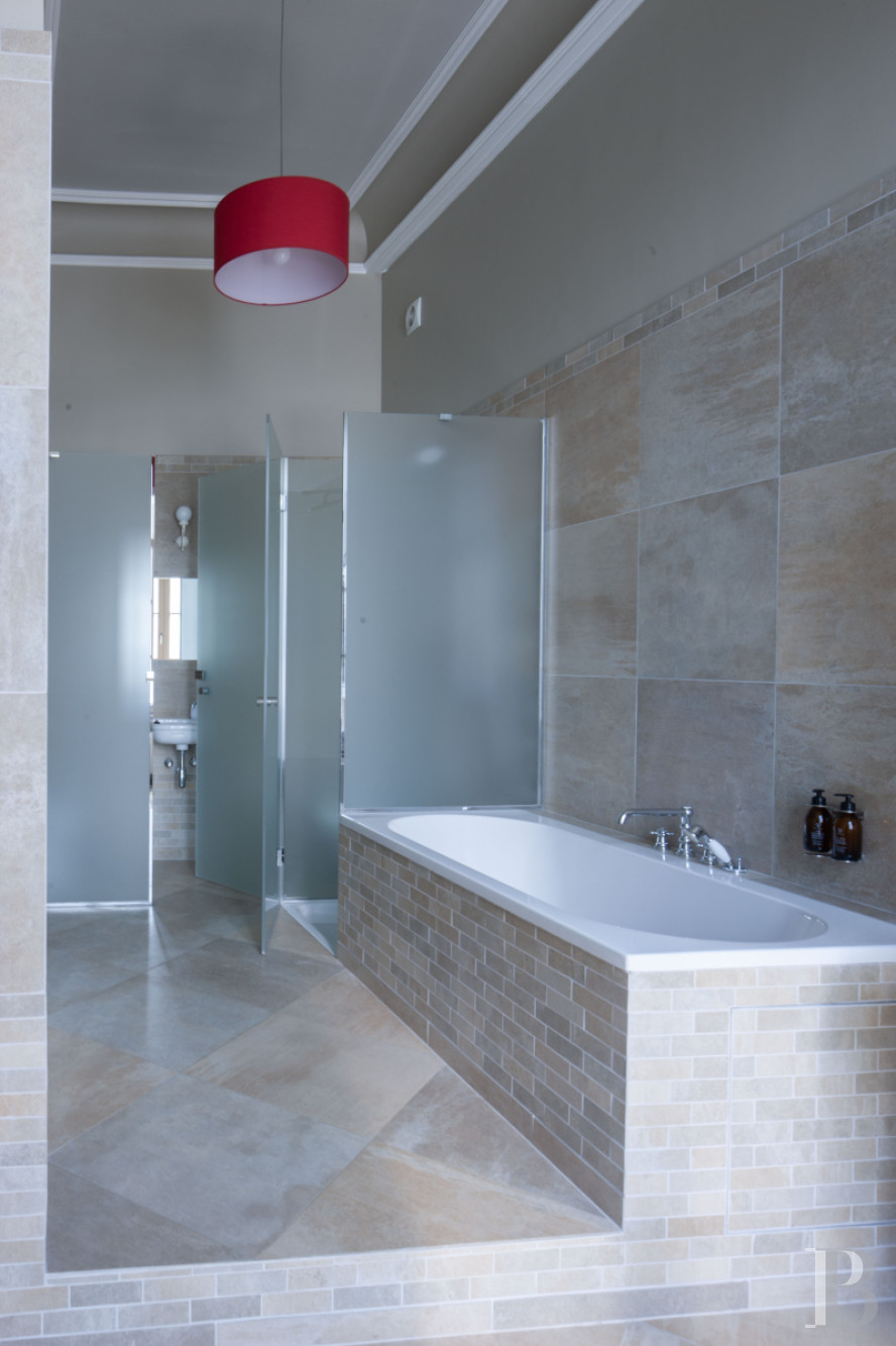 A chateau-fortress with a one hundred hectare estate in the county of Namur, to the south of Brussels in Belgium - photo  n°25