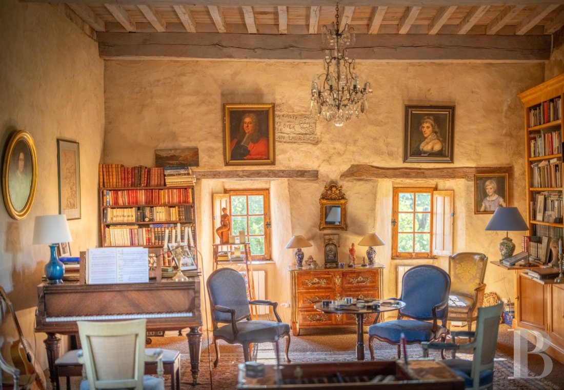 Dans le Tarn, au cœur du vignoble de Gaillac, un château d’origine médiévale entouré de ses vignes - photo  n°21