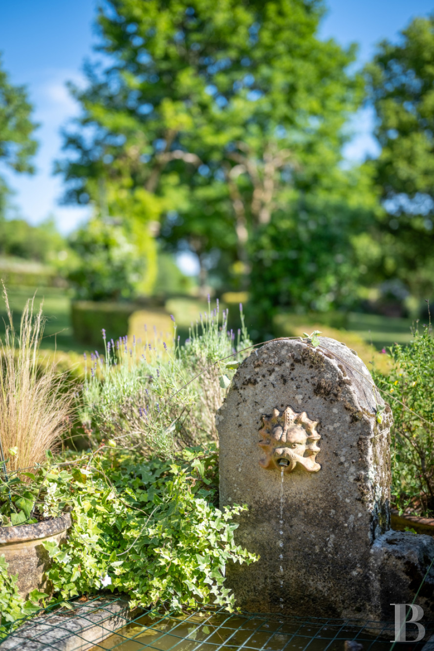 Dans le Tarn, au cœur du vignoble de Gaillac, un château d’origine médiévale entouré de ses vignes - photo  n°8