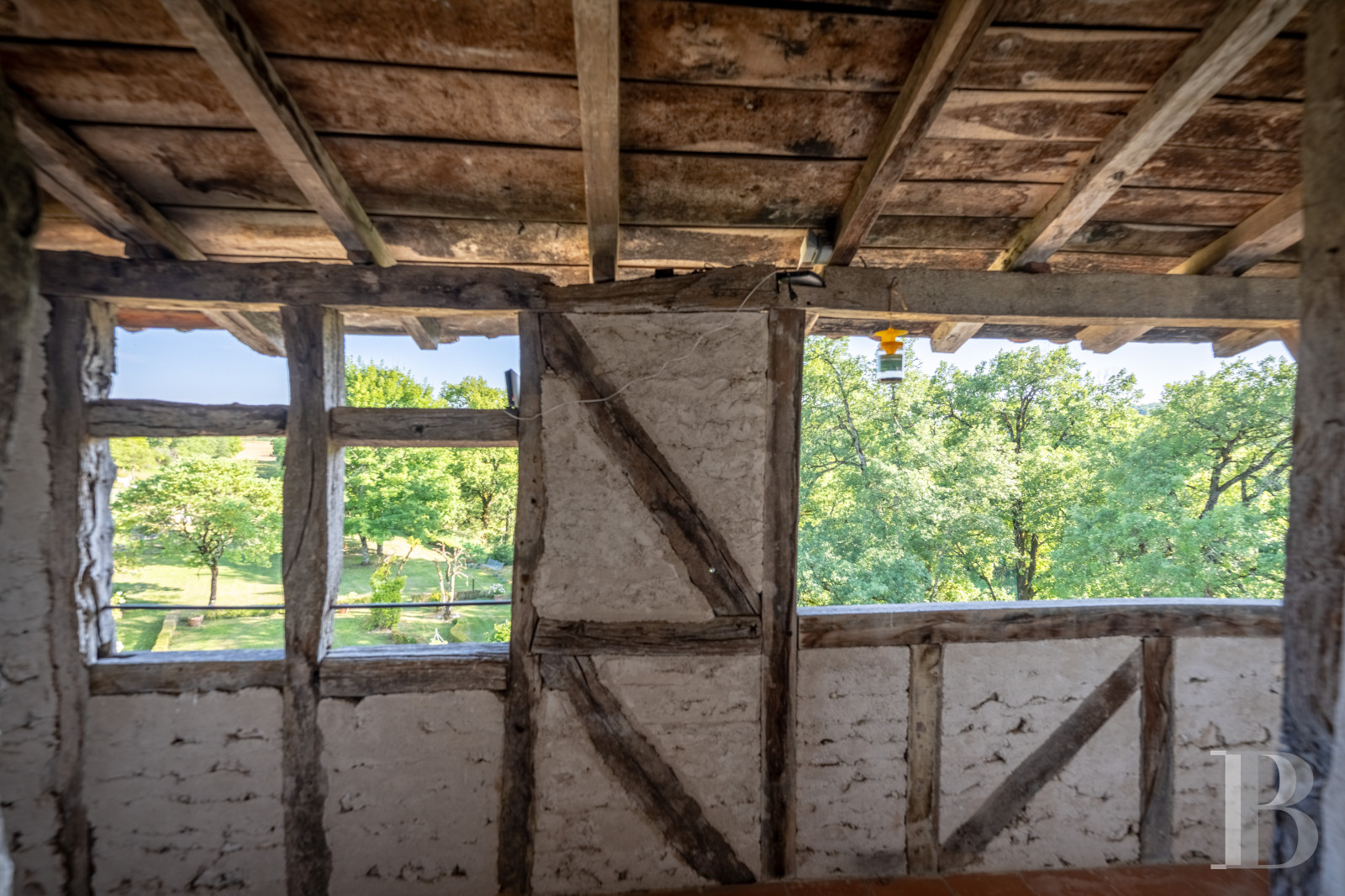 Dans le Tarn, au cœur du vignoble de Gaillac, un château d’origine médiévale entouré de ses vignes - photo  n°31