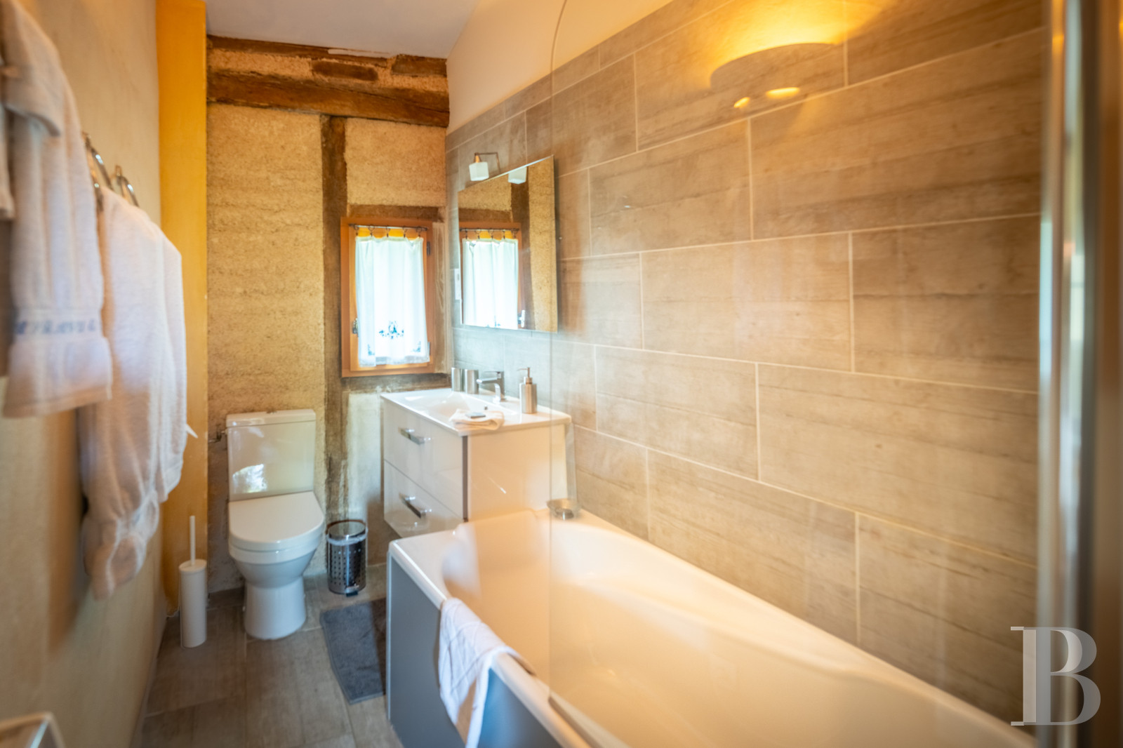 Dans le Tarn, au cœur du vignoble de Gaillac, un château d’origine médiévale entouré de ses vignes - photo  n°40