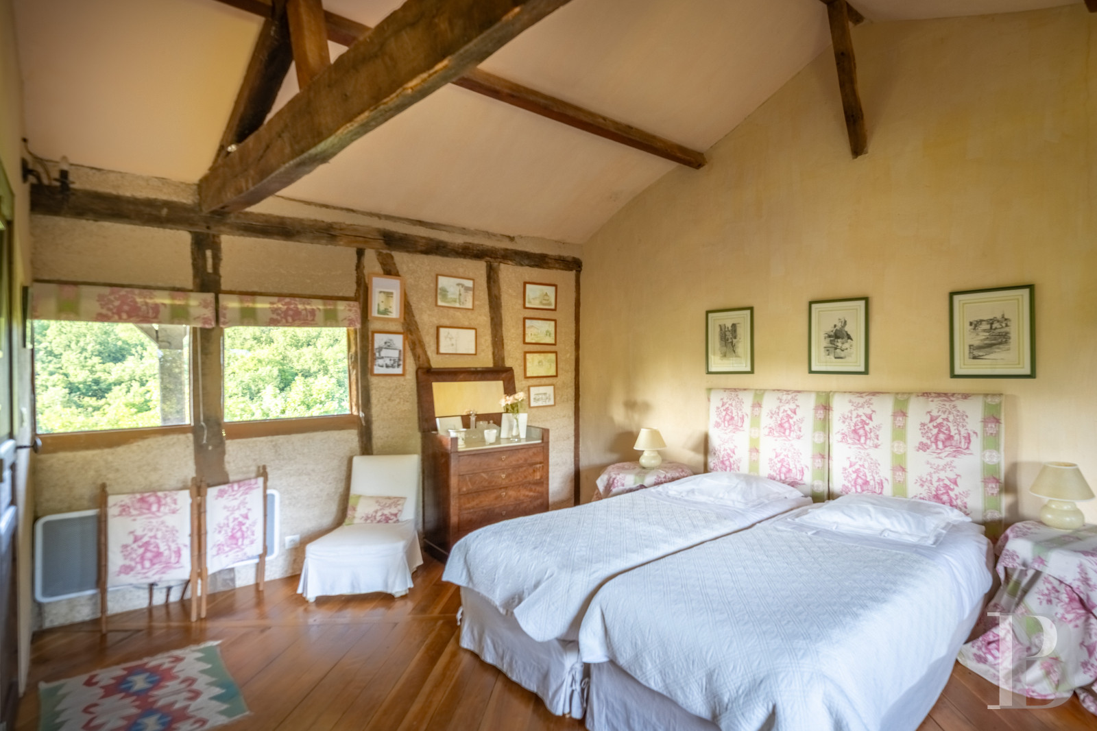 Dans le Tarn, au cœur du vignoble de Gaillac, un château d’origine médiévale entouré de ses vignes - photo  n°39