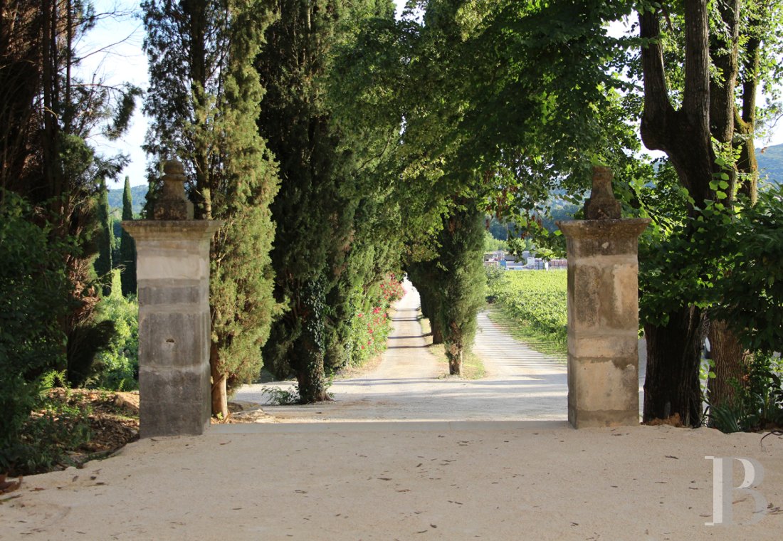 A 19th-century farmhouse surrounded by vineyards and forests between Cévennes and Provence, in the Gard Rhodanien - photo  n°31