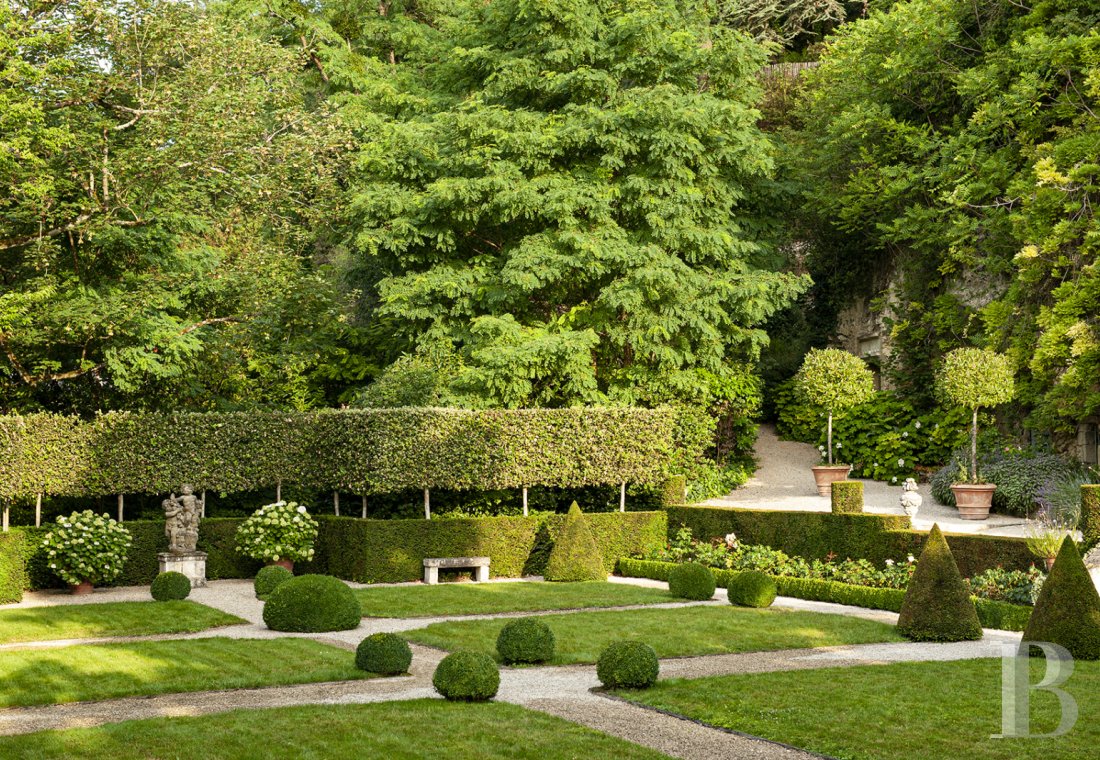 The outbuildings of an 18th-century manor house and its certified «remarkable» garden on the banks of the Loire to the east of Tours - photo  n°26