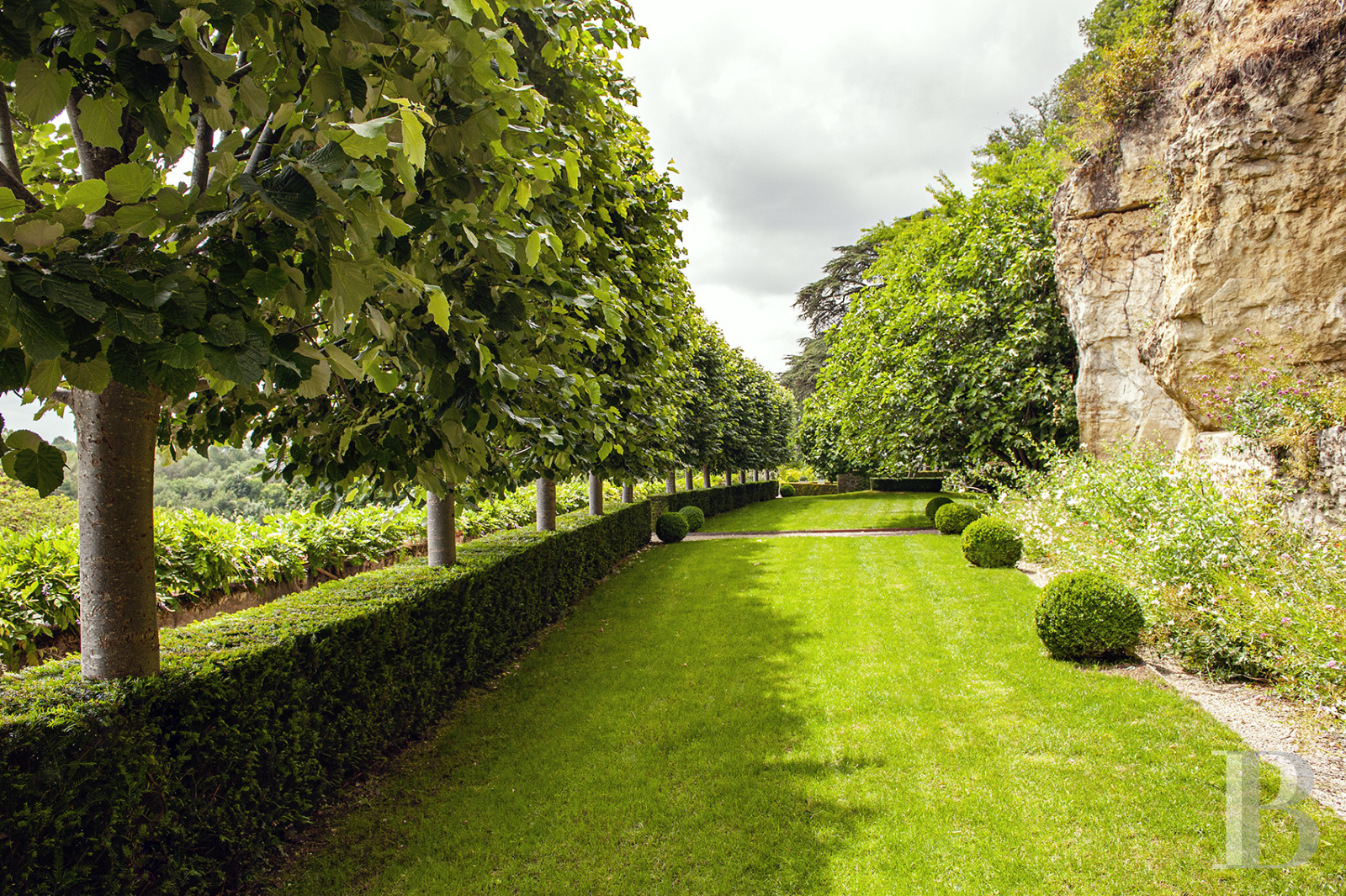 The outbuildings of an 18th-century manor house and its certified «remarkable» garden on the banks of the Loire to the east of Tours - photo  n°35