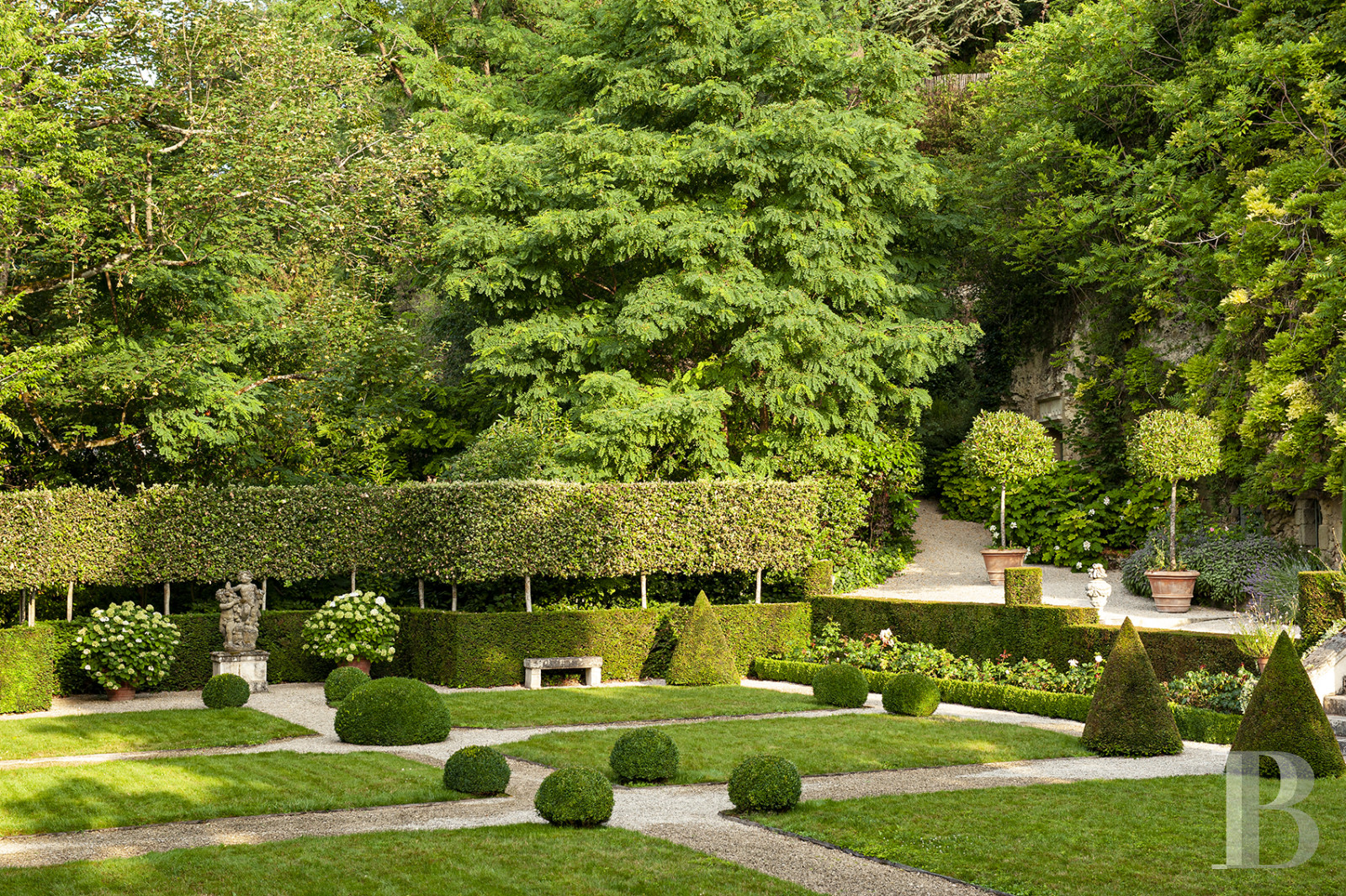 The outbuildings of an 18th-century manor house and its certified «remarkable» garden on the banks of the Loire to the east of Tours - photo  n°26