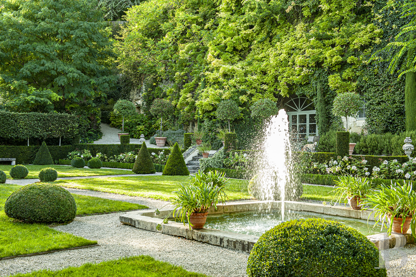 The outbuildings of an 18th-century manor house and its certified «remarkable» garden on the banks of the Loire to the east of Tours - photo  n°22