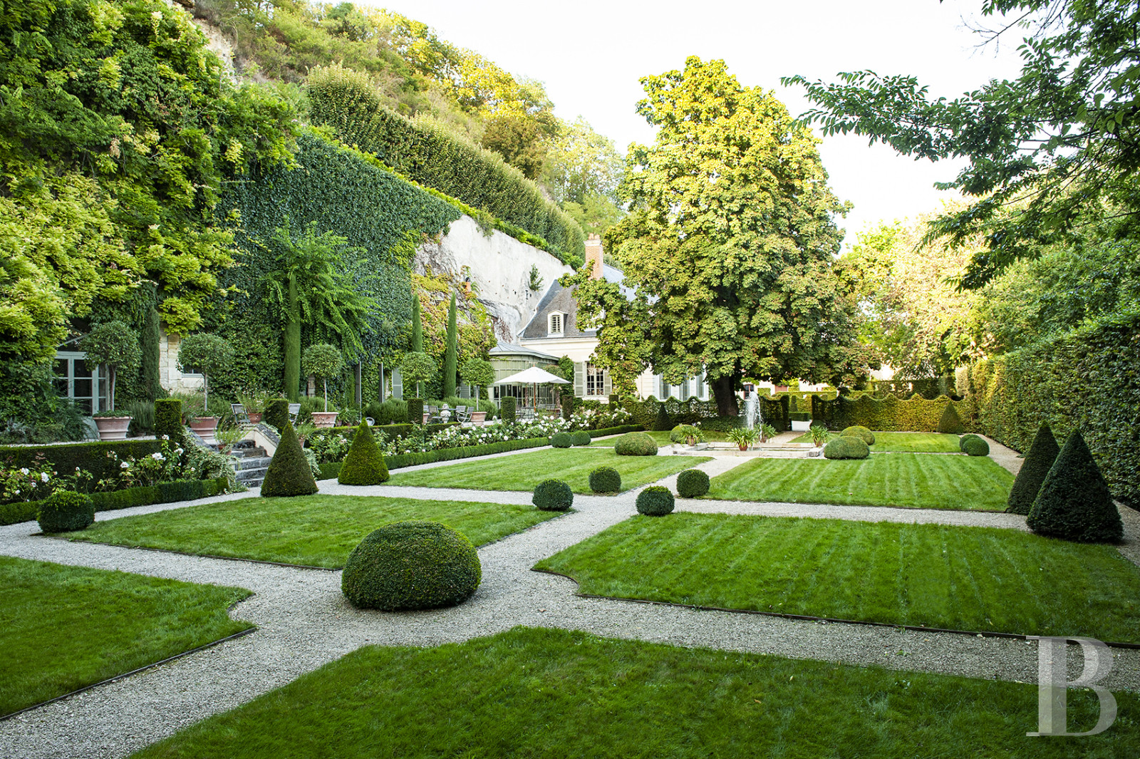 The outbuildings of an 18th-century manor house and its certified «remarkable» garden on the banks of the Loire to the east of Tours - photo  n°15