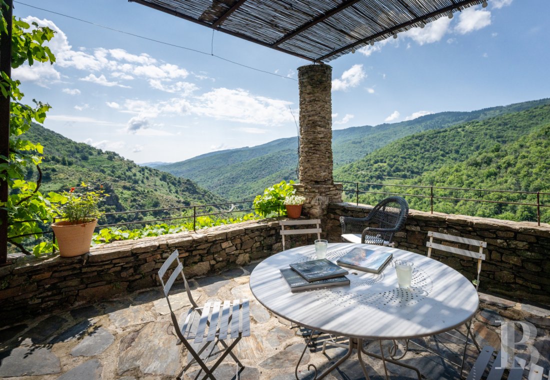 A 13th-century château stands on guard over the Cévennes hills in the southernmost point of the Lozère department, on the border with the Gard department - photo  n°22