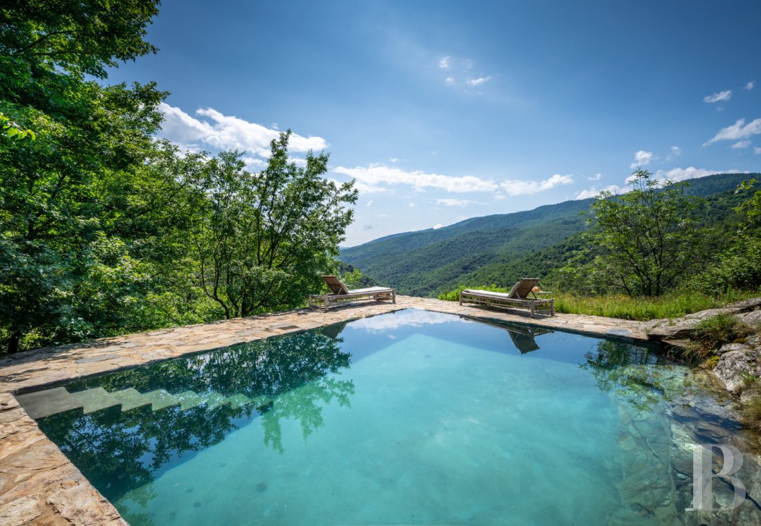 A 13th-century château stands on guard over the Cévennes hills in the southernmost point of the Lozère department, on the border with the Gard department - photo  n°35