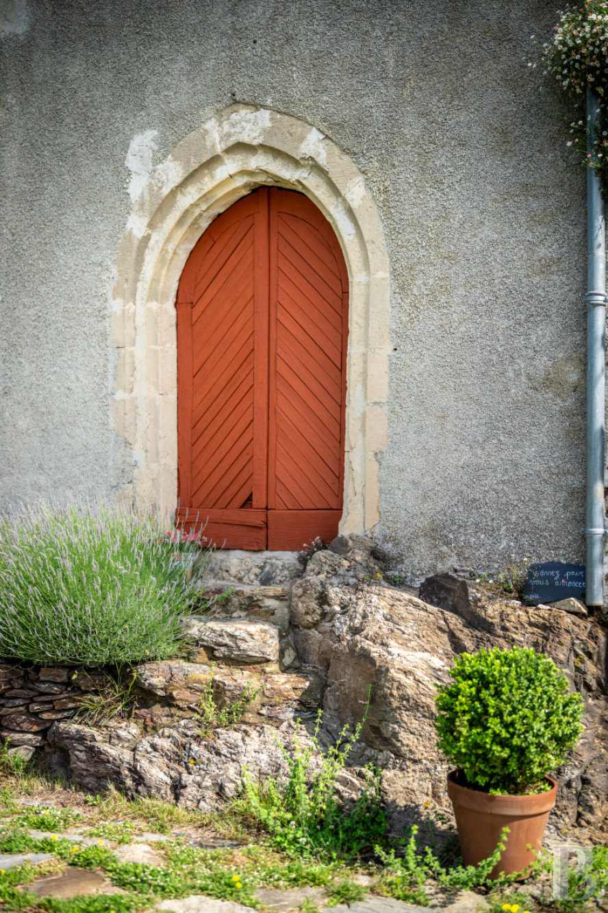 A 13th-century château stands on guard over the Cévennes hills in the southernmost point of the Lozère department, on the border with the Gard department - photo  n°42