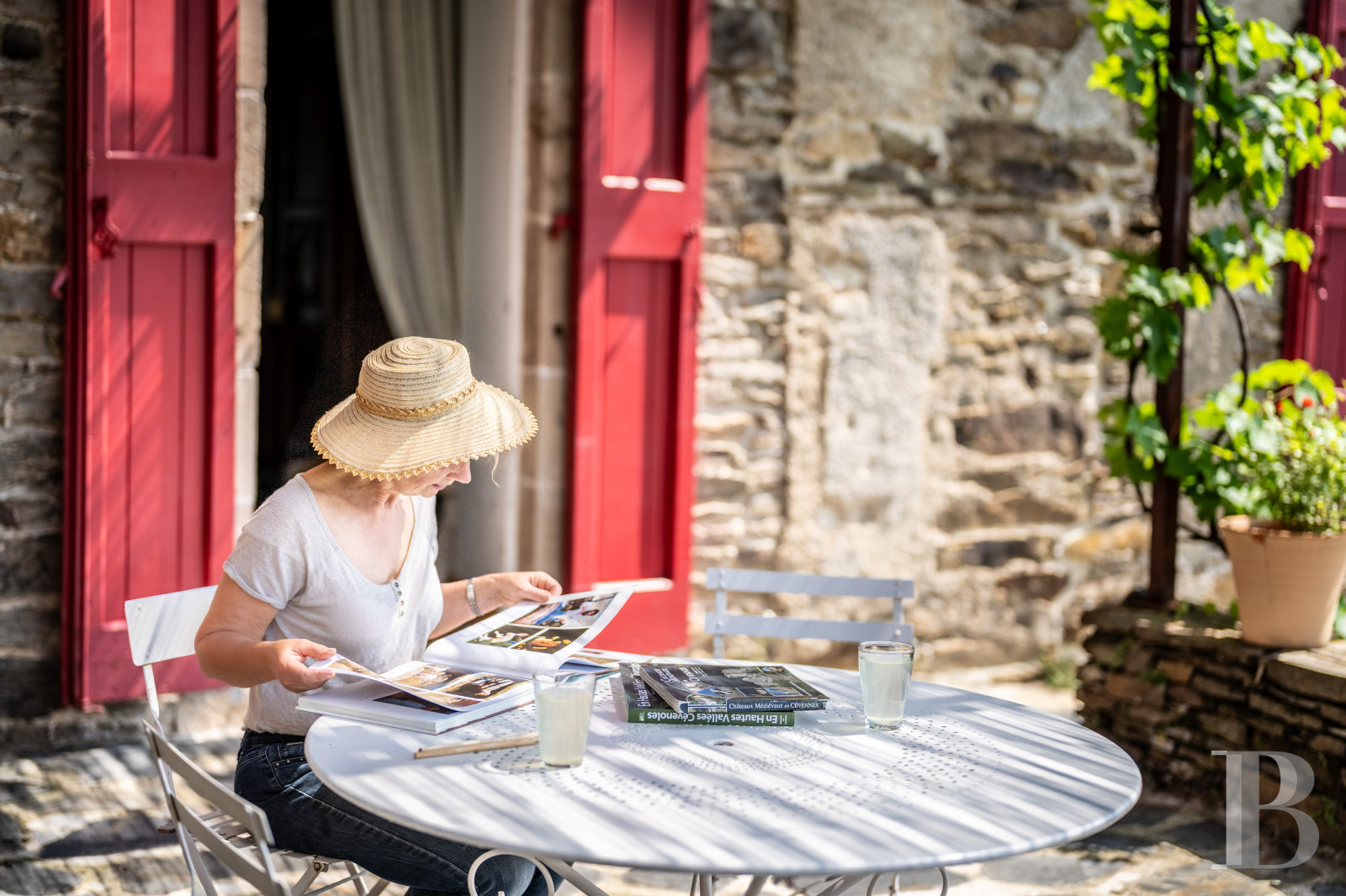 A 13th-century château stands on guard over the Cévennes hills in the southernmost point of the Lozère department, on the border with the Gard department - photo  n°14