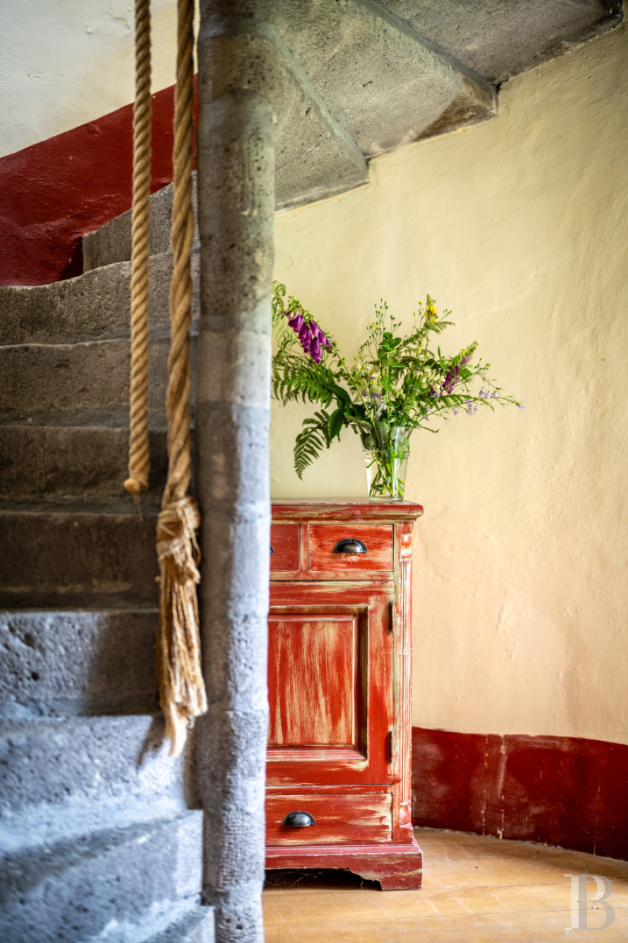 A 13th-century château stands on guard over the Cévennes hills in the southernmost point of the Lozère department, on the border with the Gard department - photo  n°20