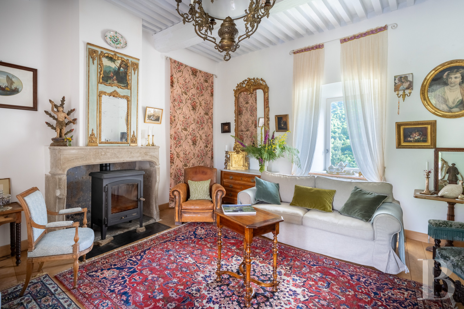 A 13th-century château stands on guard over the Cévennes hills in the southernmost point of the Lozère department, on the border with the Gard department - photo  n°18