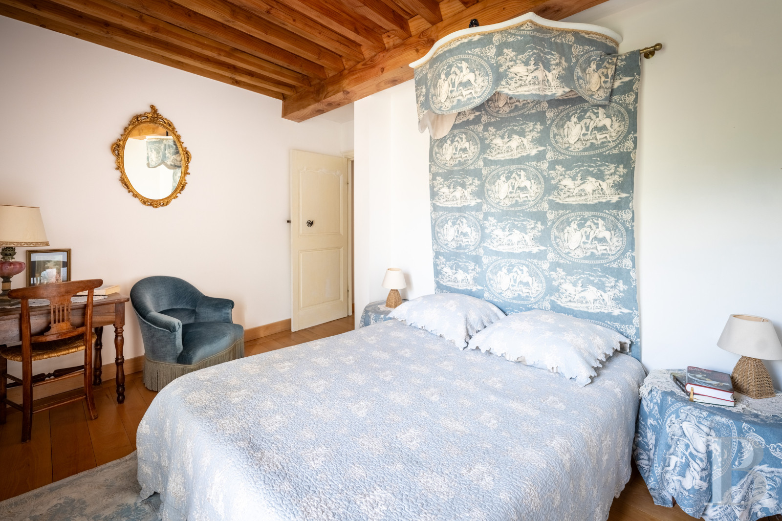 A 13th-century château stands on guard over the Cévennes hills in the southernmost point of the Lozère department, on the border with the Gard department - photo  n°19