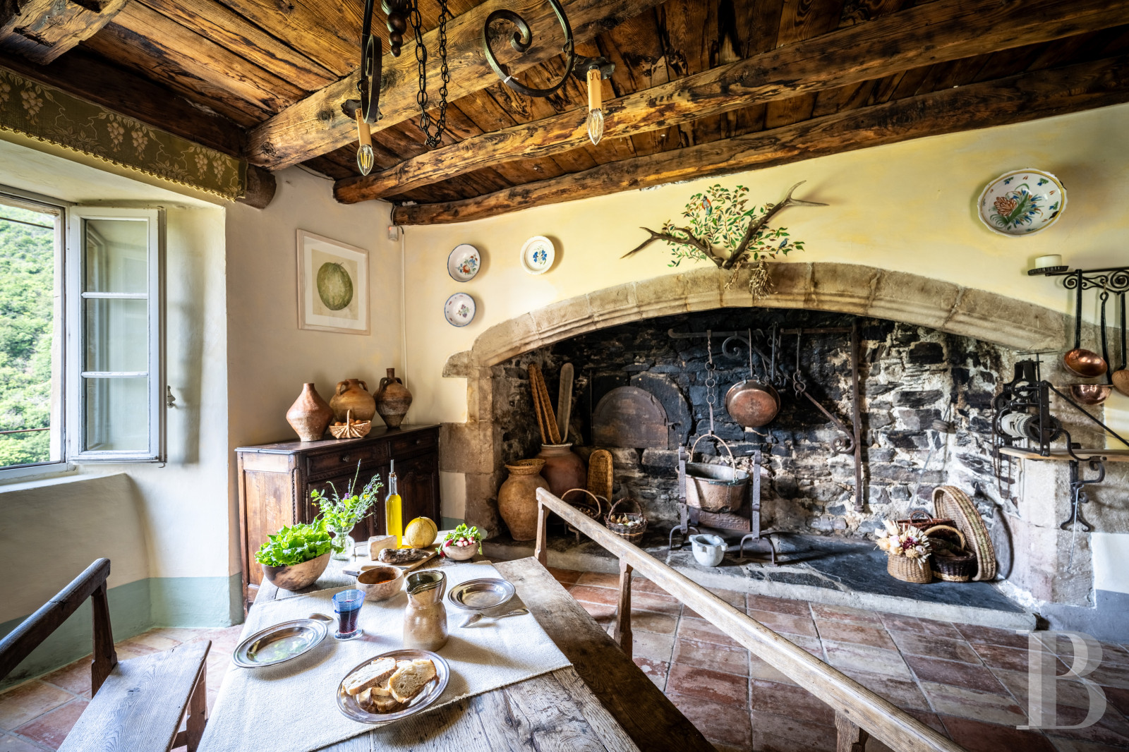 A 13th-century château stands on guard over the Cévennes hills in the southernmost point of the Lozère department, on the border with the Gard department - photo  n°31