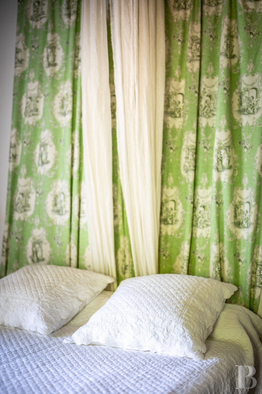A 13th-century château stands on guard over the Cévennes hills in the southernmost point of the Lozère department, on the border with the Gard department - photo  n°28