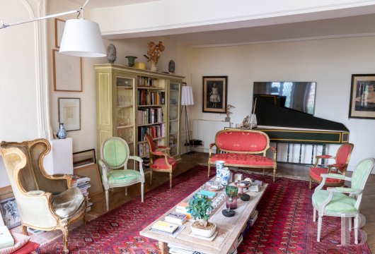 character properties France center val de loire   - 6