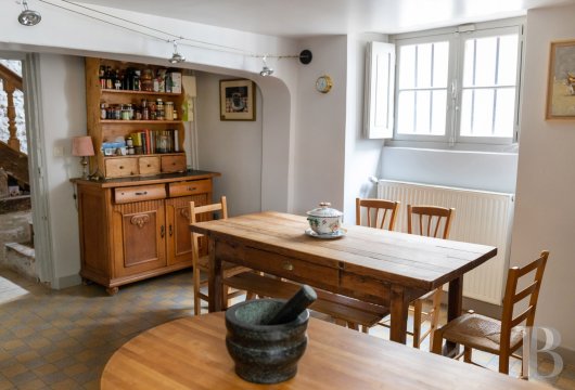 character properties France center val de loire   - 8