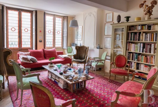 character properties France center val de loire   - 4