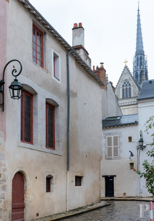 character properties France center val de loire   - 2