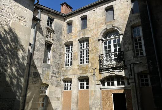 champagne-ardennes - An 18th century mansion in a small medieval town  in the Champagne region 