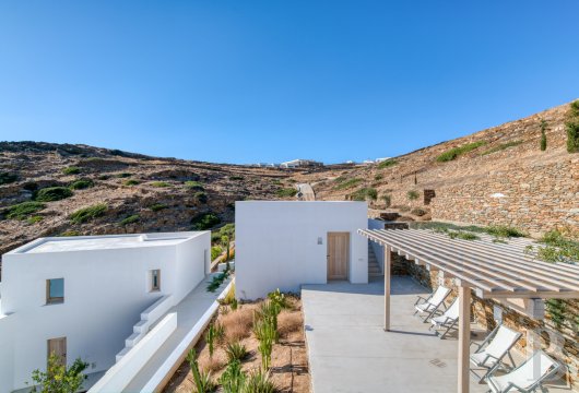 A group of houses between sky and sea on Ios in the Cyclades - photo  n°14