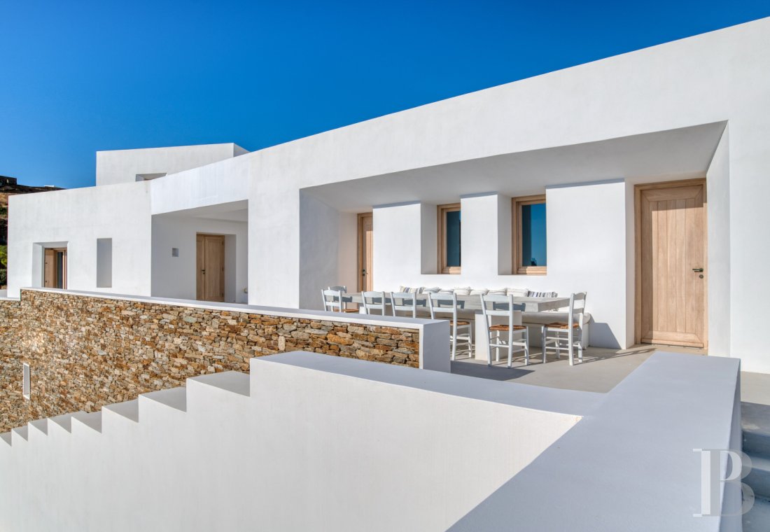 A group of houses between sky and sea on Ios in the Cyclades - photo  n°11