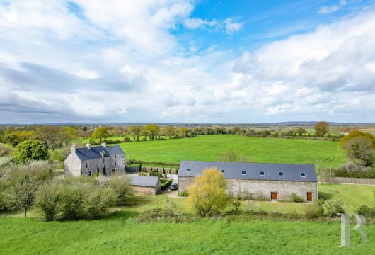 lower-normandy - A 16th century manor house in perfect condition, its outbuilding and its 10 ha of free land  in the Cotentin region, a few kilometres from the western coast of France 