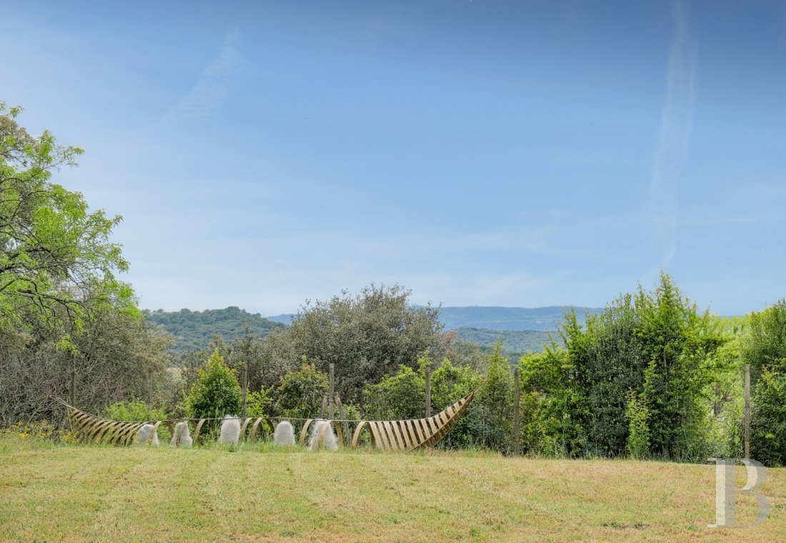 A time-stakingly renovated medieval fortress in the Gard, between Bagnols-sur-Cèze and Pont-Saint-Esprit - photo  n°23