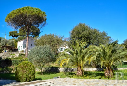 provence-cote-dazur - A secret villa with a vast Mediterranean garden, tucked away between the cities of Antibes and Cannes, 10 minutes from the sea