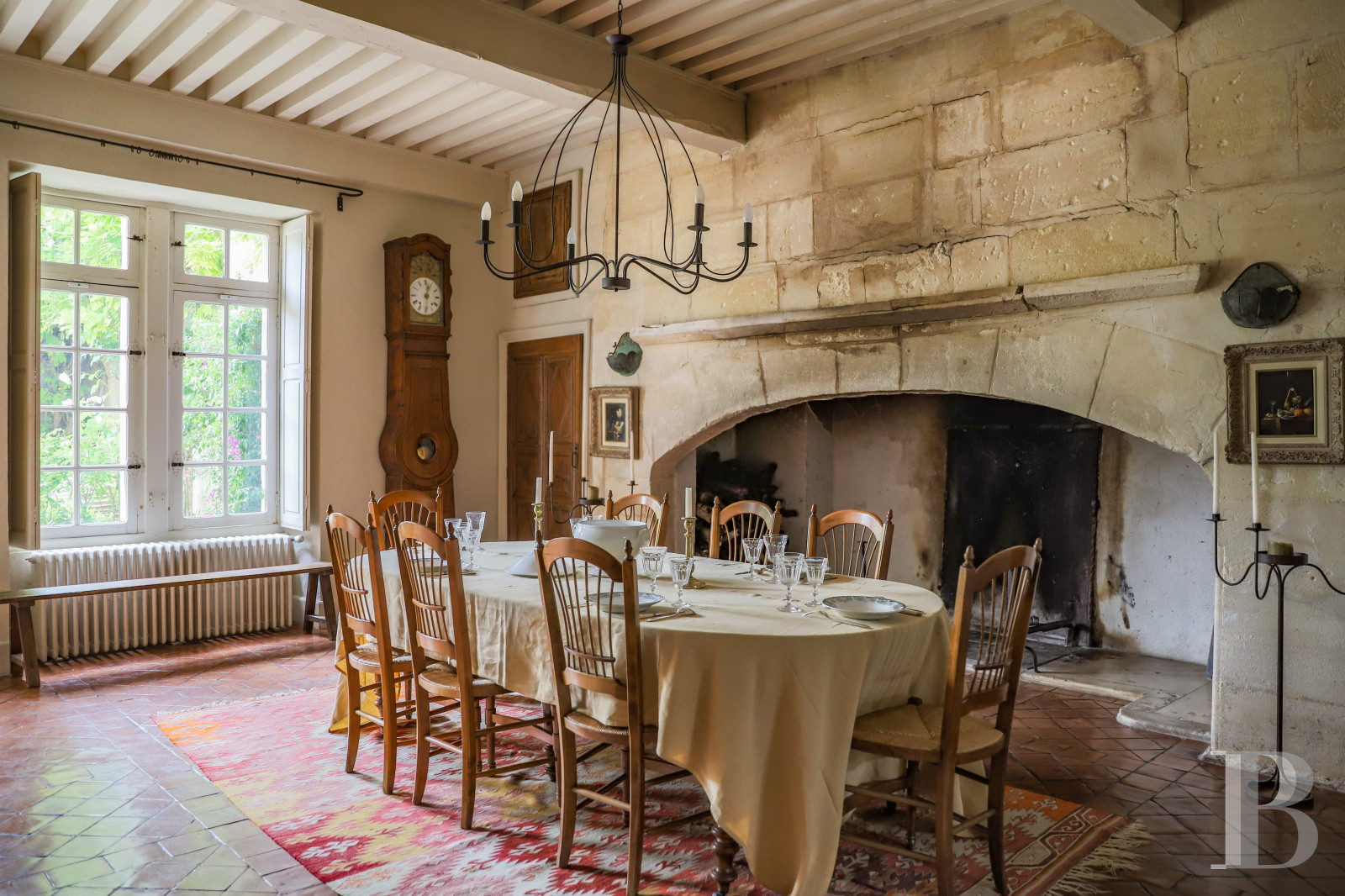 À Tarascon, dans les Bouches-du-Rhône, un mas du 15e siècle entouré d’oliveraies - photo  n°8
