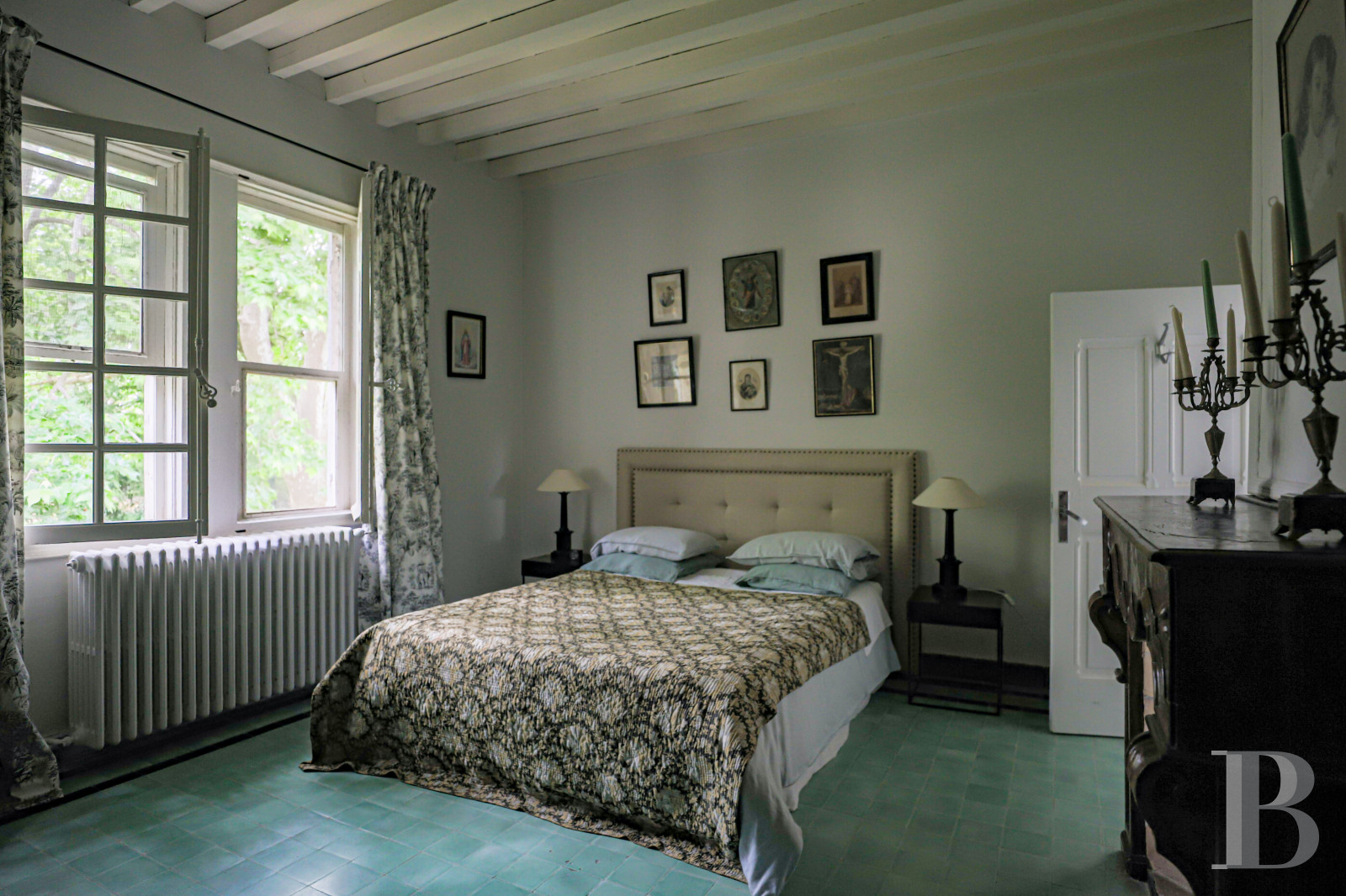 À Tarascon, dans les Bouches-du-Rhône, un mas du 15e siècle entouré d’oliveraies - photo  n°18