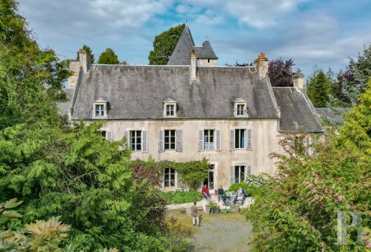 lower-normandy - A 16th-century manor house and its wooded garden  in the Suisse Normande region, 15 minutes from Falaise