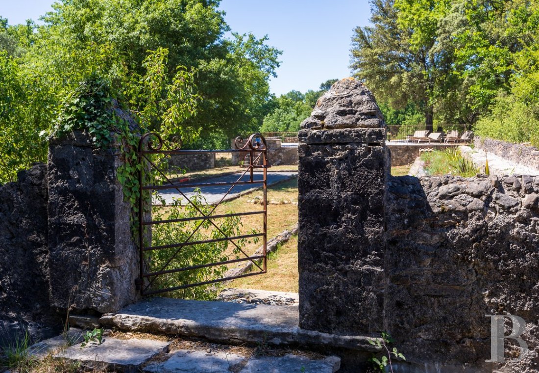 A vast farmhouse on a 130-hectare estate in Gard, south of Anduze - photo  n°28