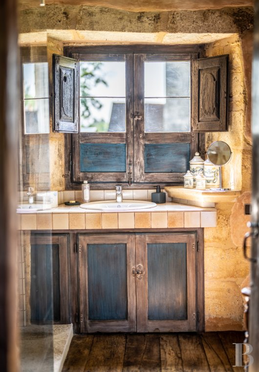 An independent flat in a 15th-century château in the Périgord Noir, north of Sarlat-la-Canéda  - photo  n°16