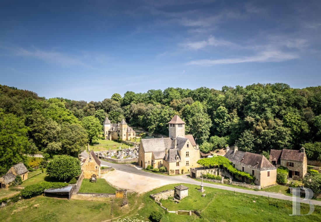 An independent flat in a 15th-century château in the Périgord Noir, north of Sarlat-la-Canéda  - photo  n°22