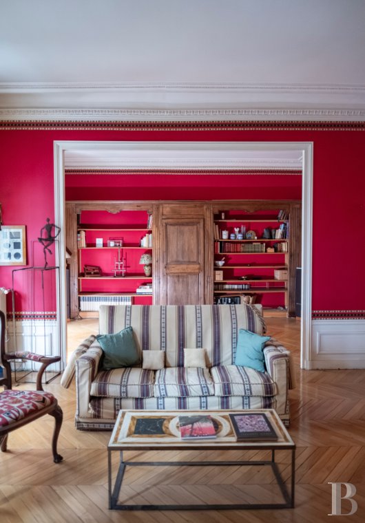 apartments for sale - paris - Surplombant le métro Passy un appartement haussmannien familial de 225 m2 et ses chambres de service