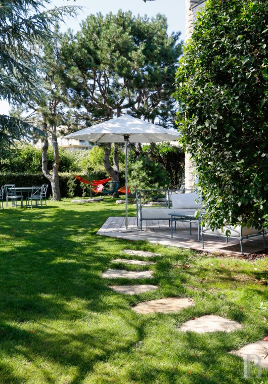 A contemporary villa next to the canal in Vannes, Morbihan - photo  n°6