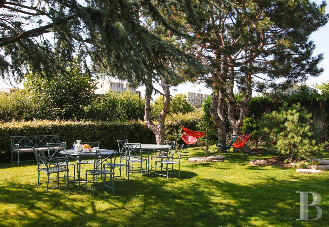 A contemporary villa next to the canal in Vannes, Morbihan - photo  n°4