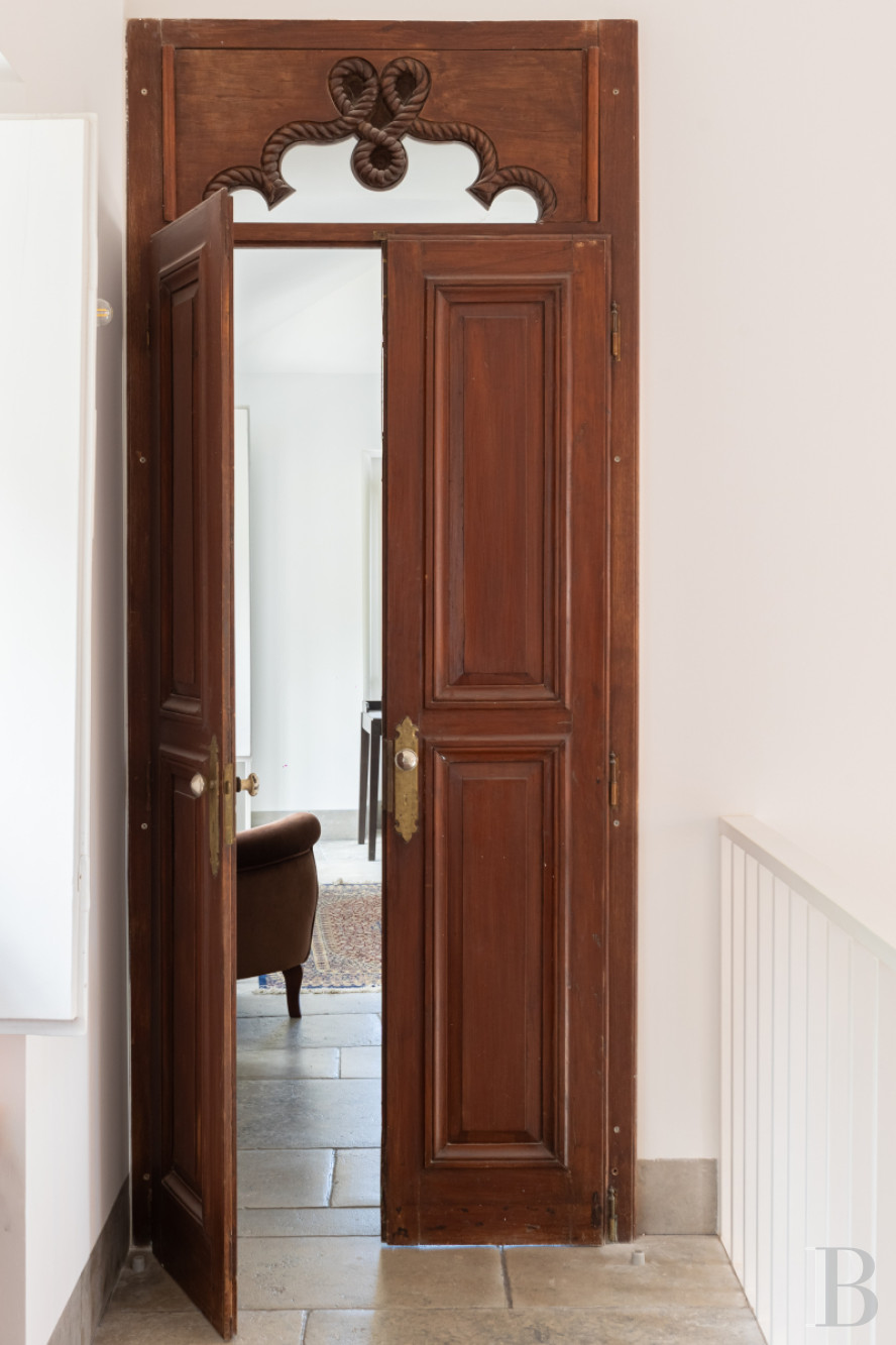 A proximité de Lisbonne, à l’entrée du parc naturel de Sintra-Cascais, une maison de village avec jardin, terrasses et patios - photo  n°11