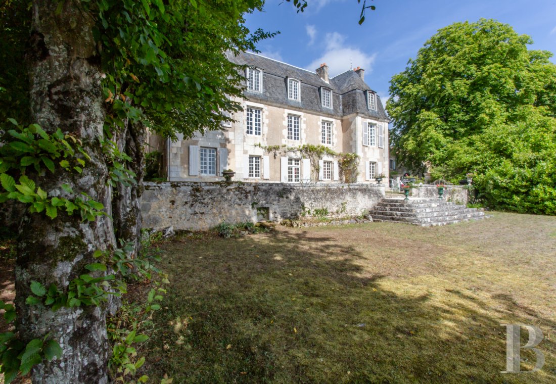 chateaux a vendre poitou charentes   - 1