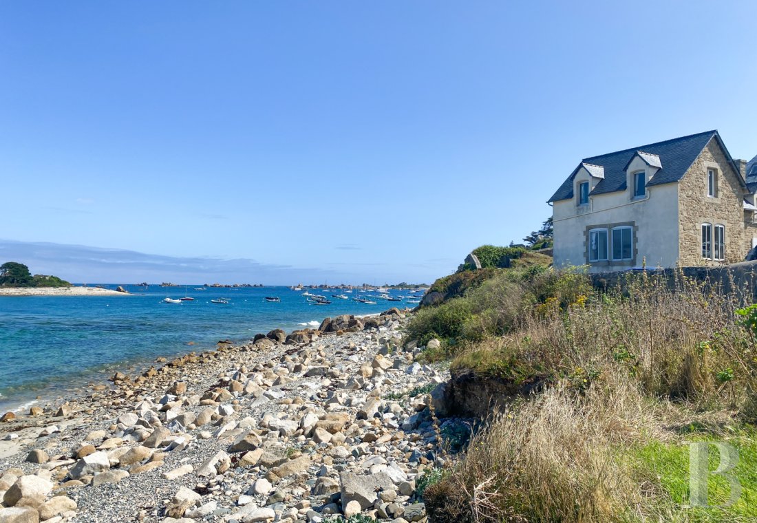 properties with sea view brittany   - 3